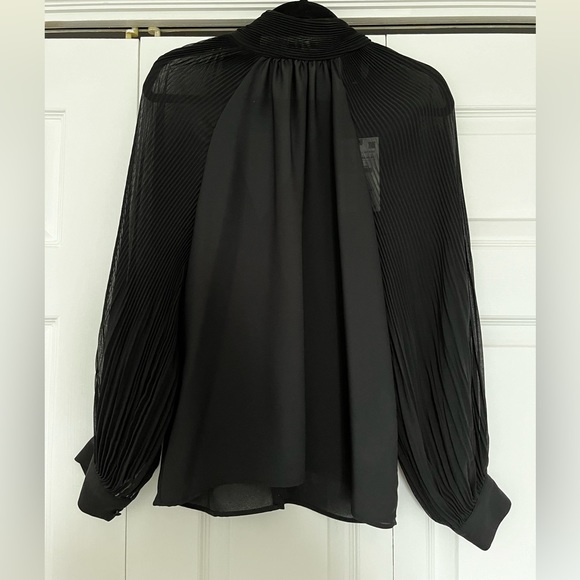 NWT Zara flowy pleated blouse - Picture 3 of 4